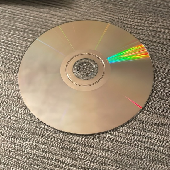 Never Been Kissed / BUNDLE AND SAVE ON MOVIES - Picture 8 of 8